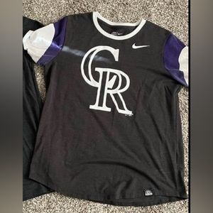 Women’s medium Colorado Rockies shirts Nike mlb